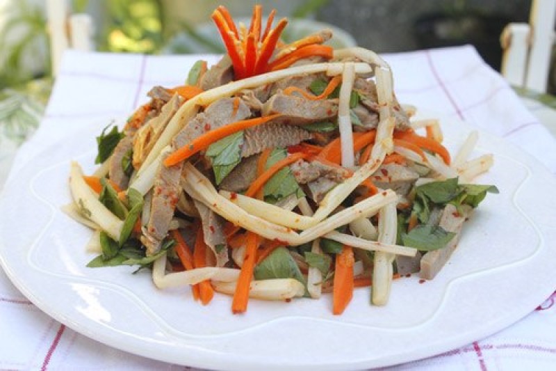 Cách làm ngó sen xào thịt bò tươi ngon chuẩn vị miền Tây - Digifood