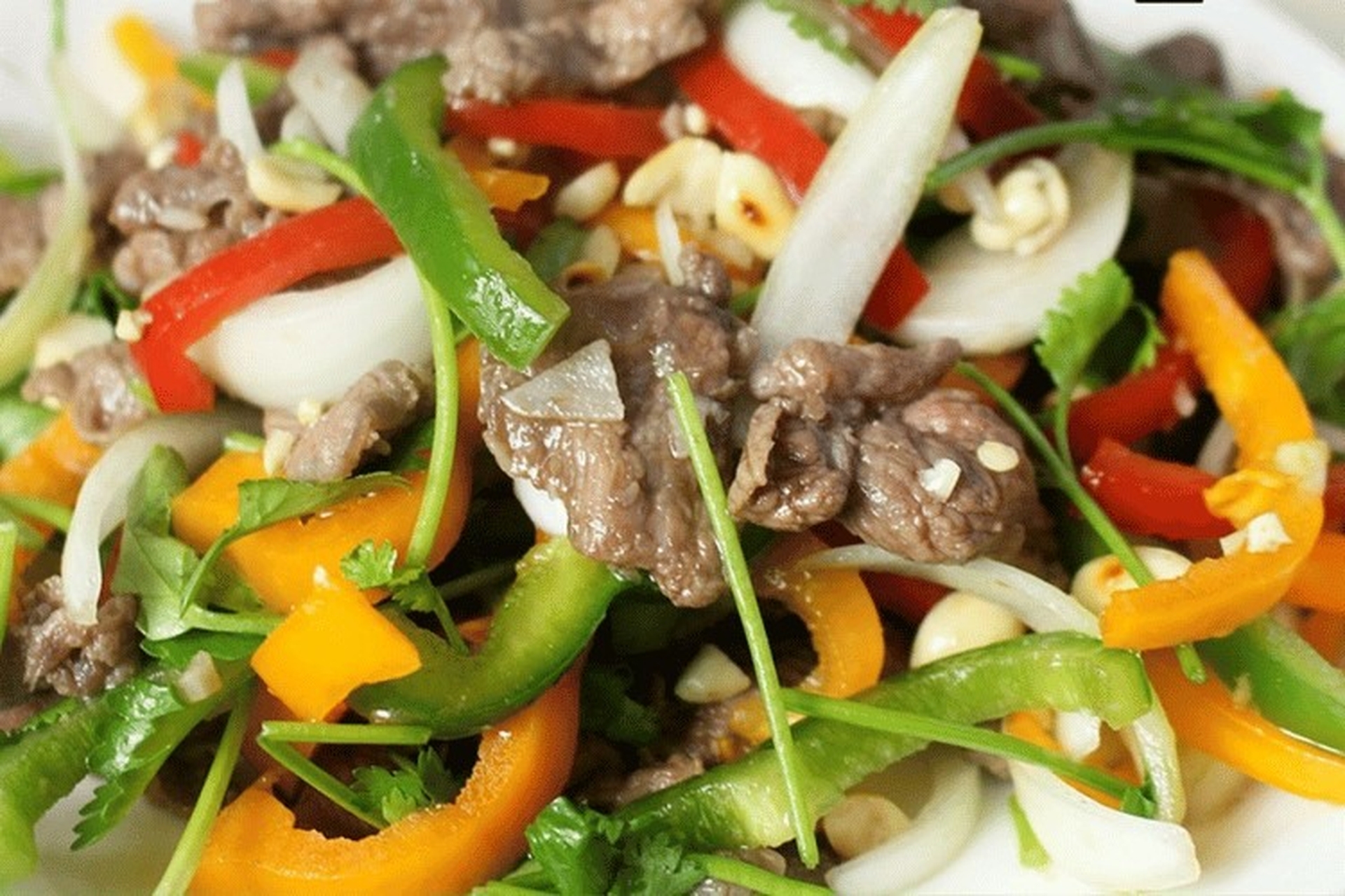 Thịt bò xào ớt chuông chế biến như thế nào là chuẩn vị nhất