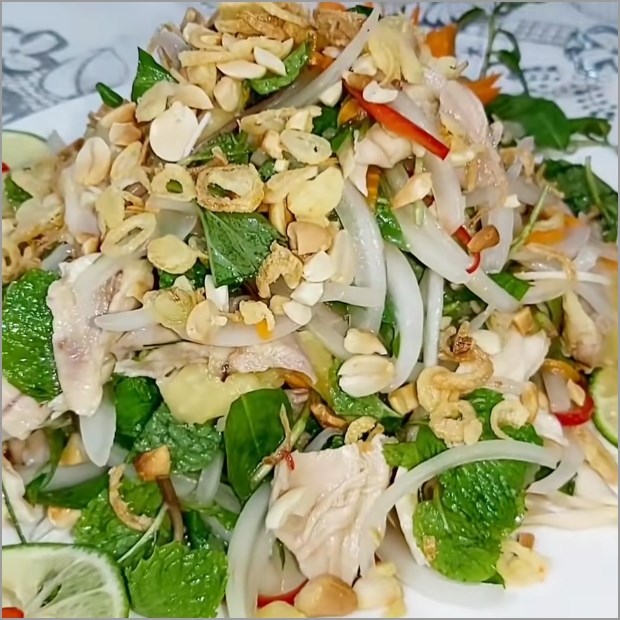 Cách làm nộm gà xé phay thơm ngon hấp dẫn dễ làm ngay tại nhà